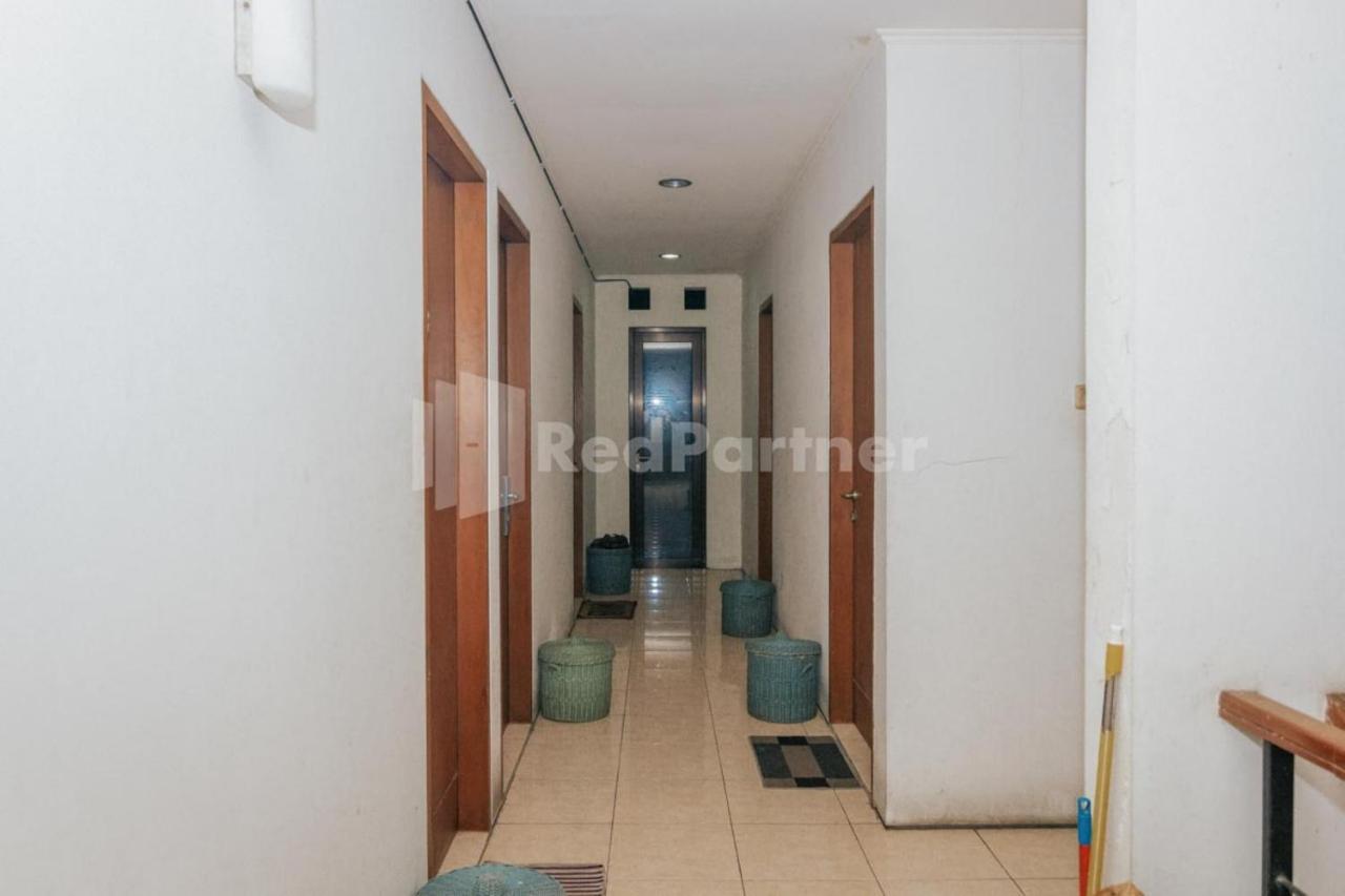 De Lugano Scbd Syariah Mitra Reddoorz Hotel Jakarta Eksteriør billede